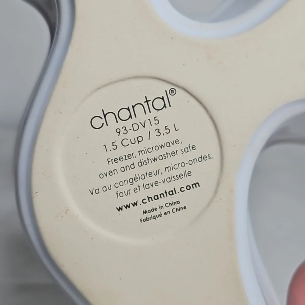 chantal easter holiday dove stoneware bake pan or serving dish